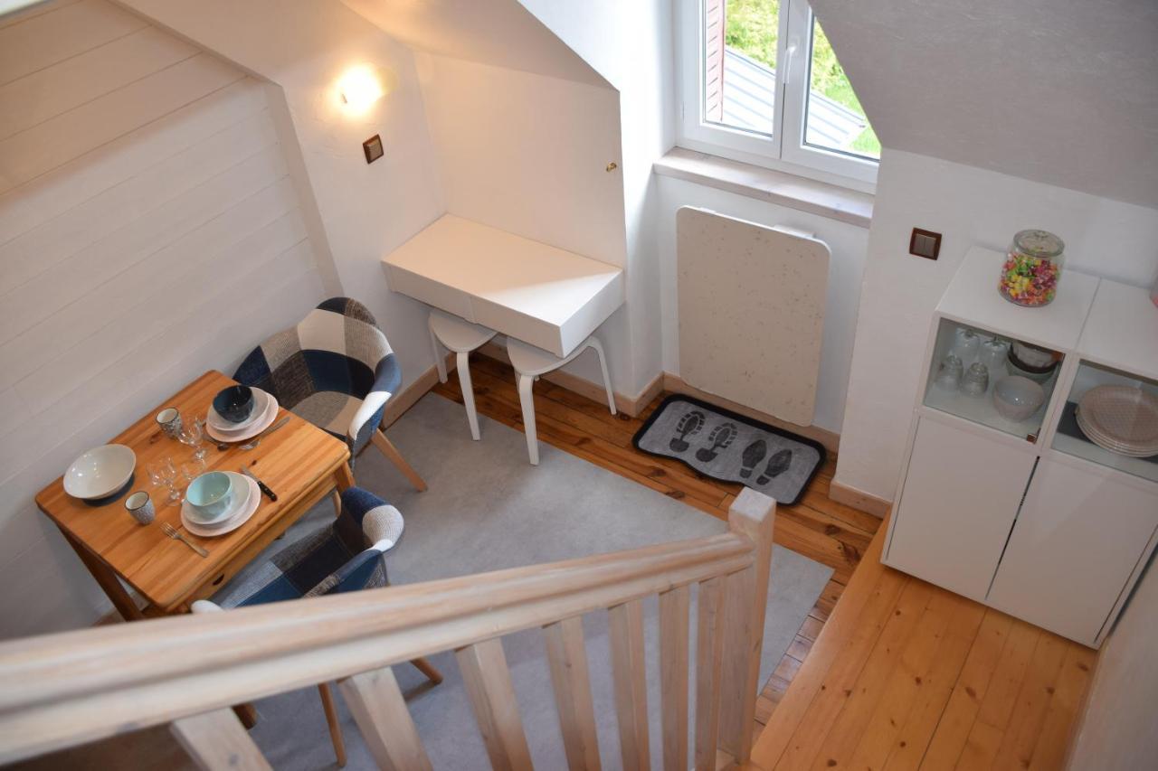 Petit Duplex De Charme Sous Les Toits Du Mont-Dore エクステリア 写真